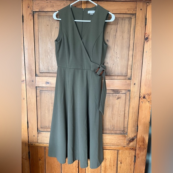 green emerald velvet dress Calvin Klein Mint Green Cotton Sleeveless Midi Dress – SilkRoll